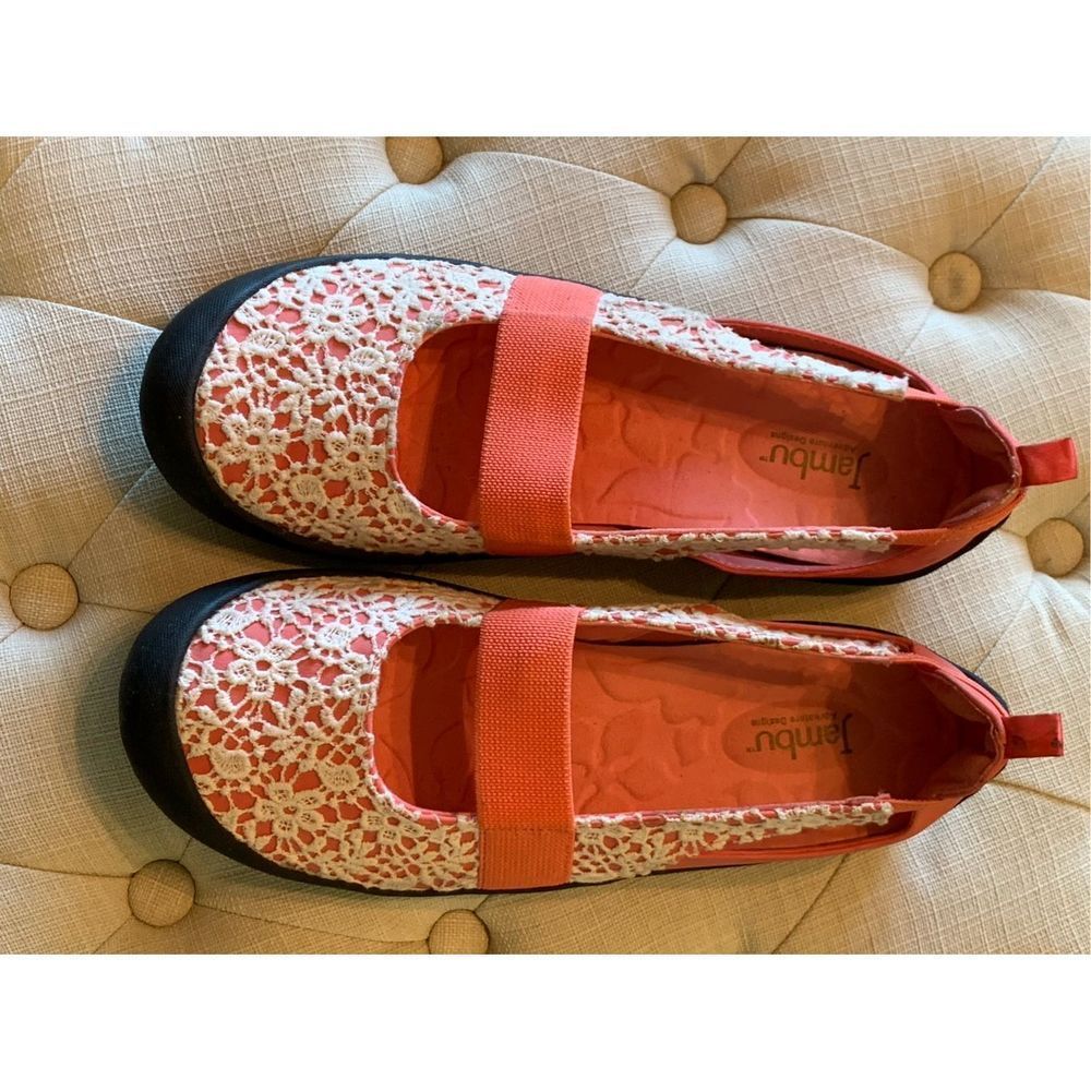 JAMBU DELILAH MARY JANE